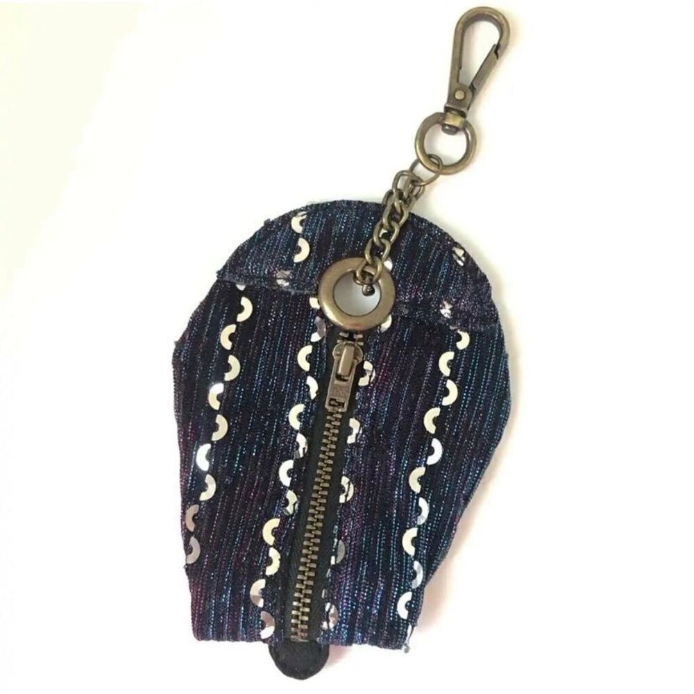 New Free People Coin Purse Key Pouch Black Sequin Zip NWT and NWOT